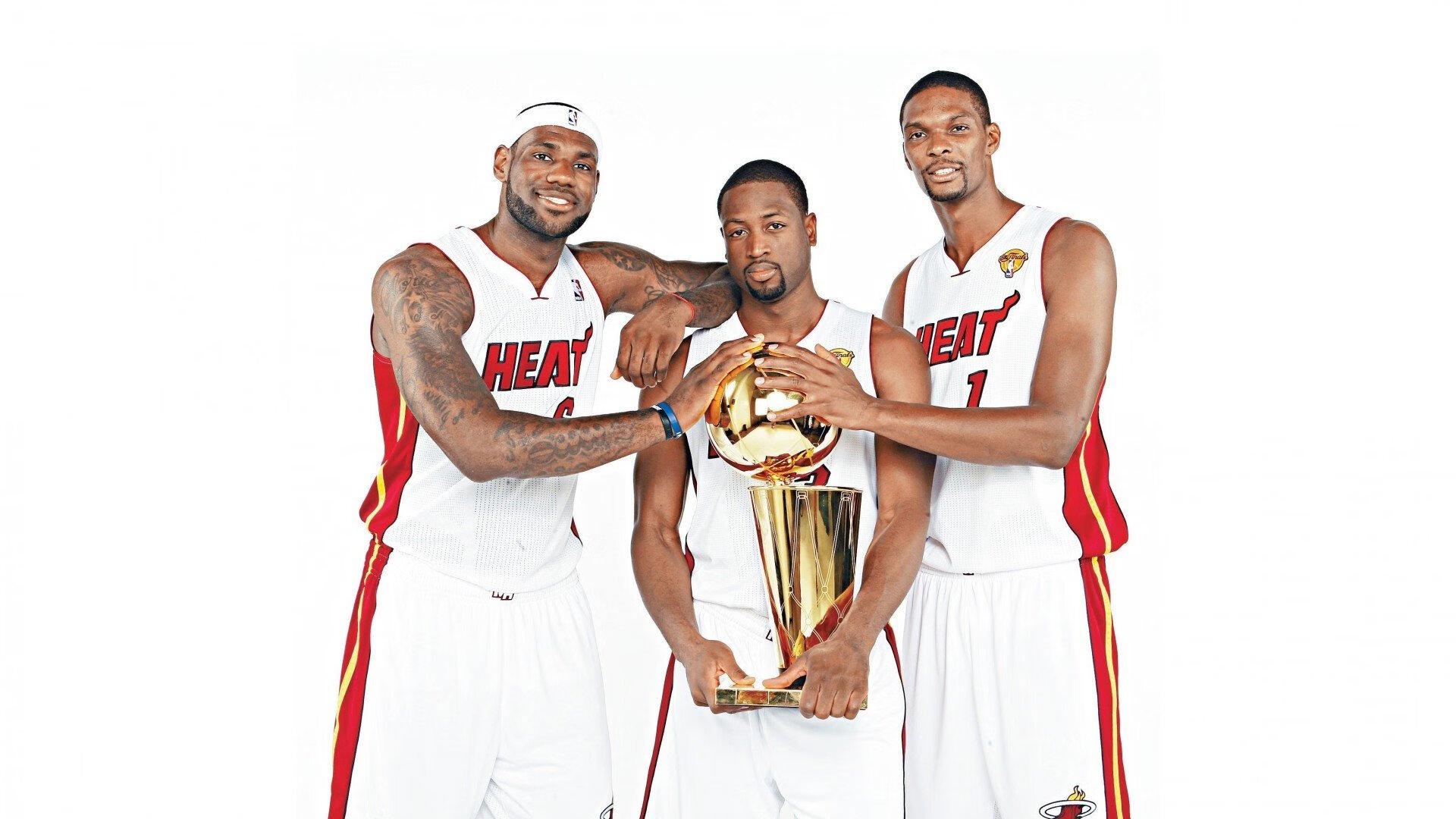 韦少时代翻篇 东契奇双纪录重塑三双天花板