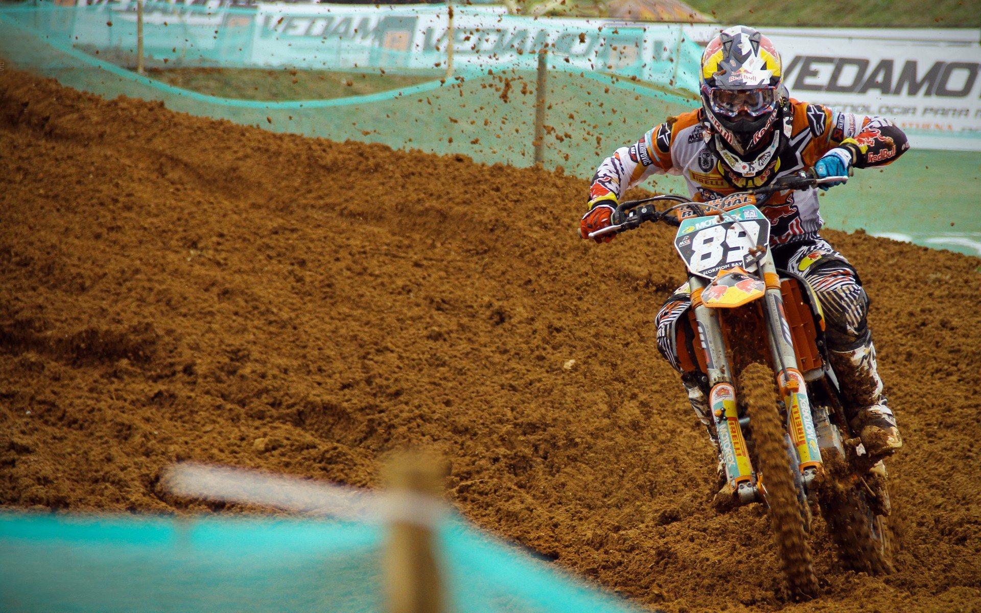 萨拉赫强势回归！利物浦2-0击败布莱顿，埃基蒂克创造赛季最快进球新纪录